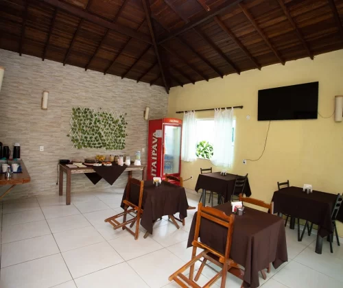 Area-comum-pousada-Destino-Buzios.webp